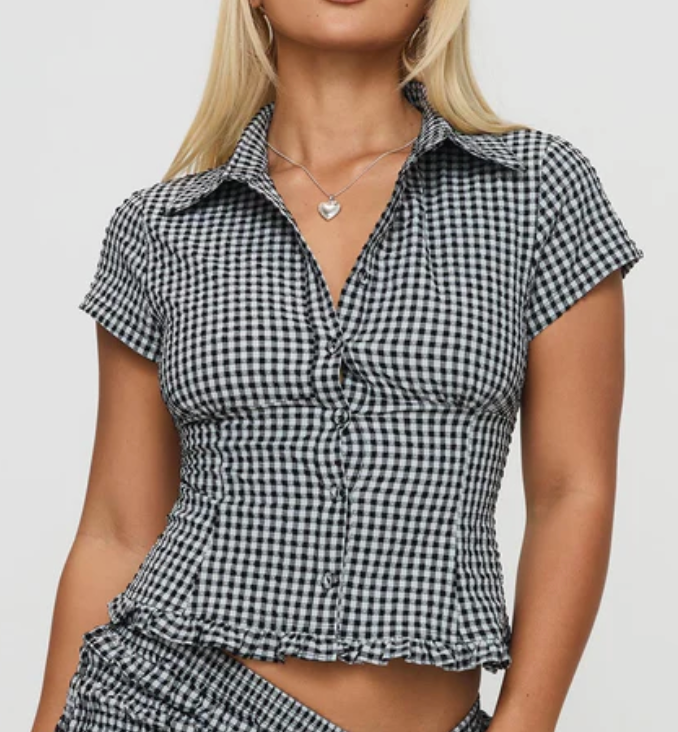 Blouse fluide coupe décontractée pour une élégance quotidienne sans effort