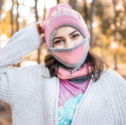 Ensemble confortable bonnet en tricot et écharpe d'hiver pour femmes