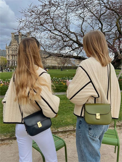 Veste de femme transition confortable avec détail à boutons