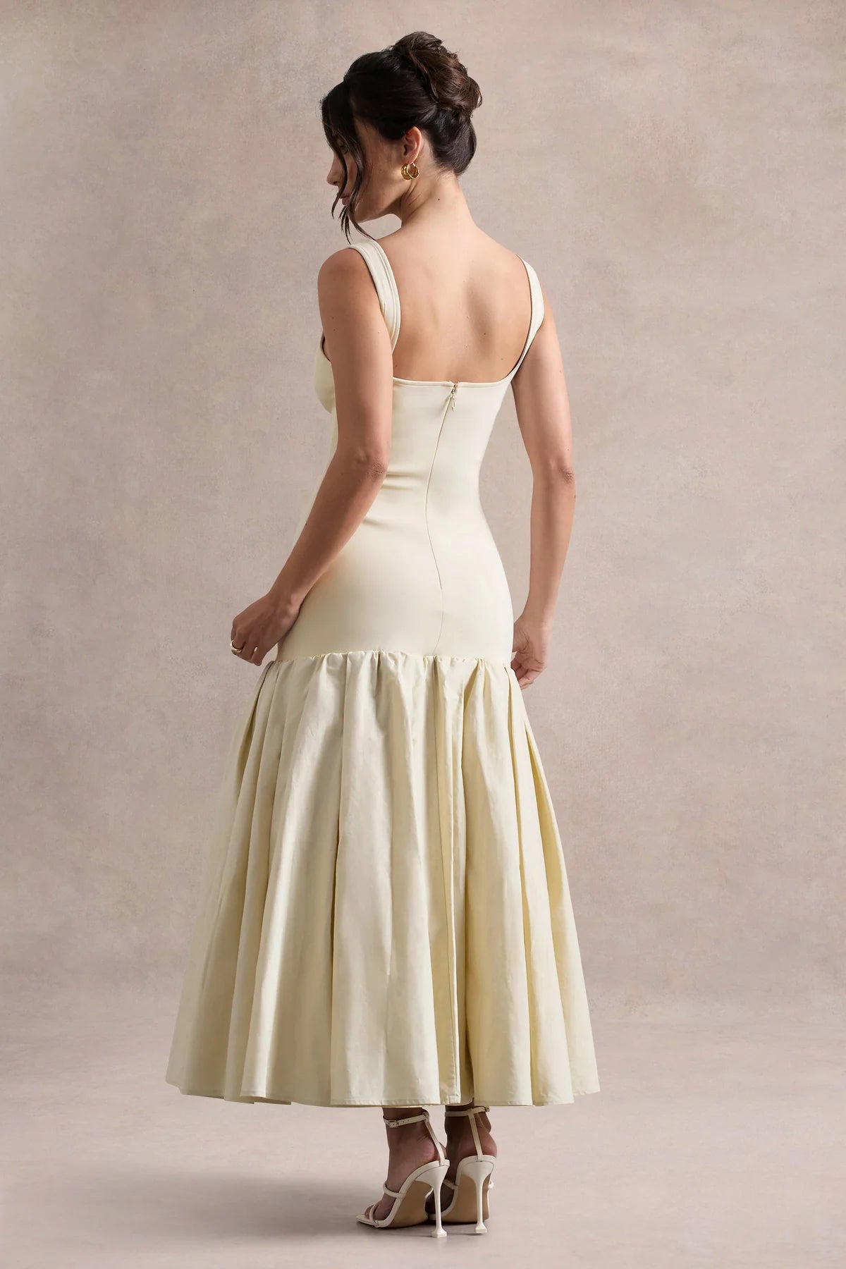 Robe midi élégante et chic pour femme