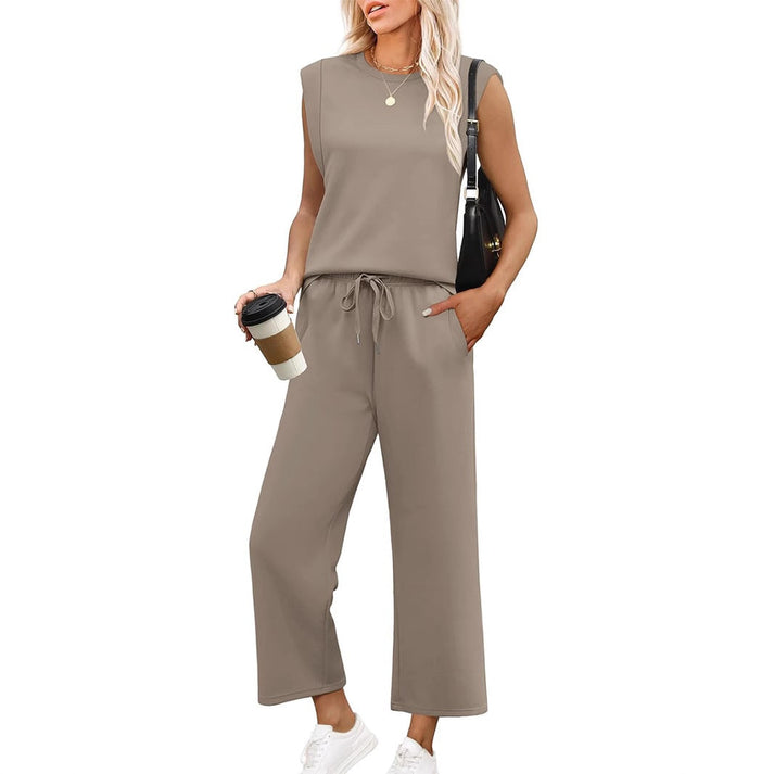 Ensemble chic sans manches avec pantalon large et fluide