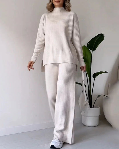 Ensemble chic deux pièces avec fente latérale élégante pour un look décontracté