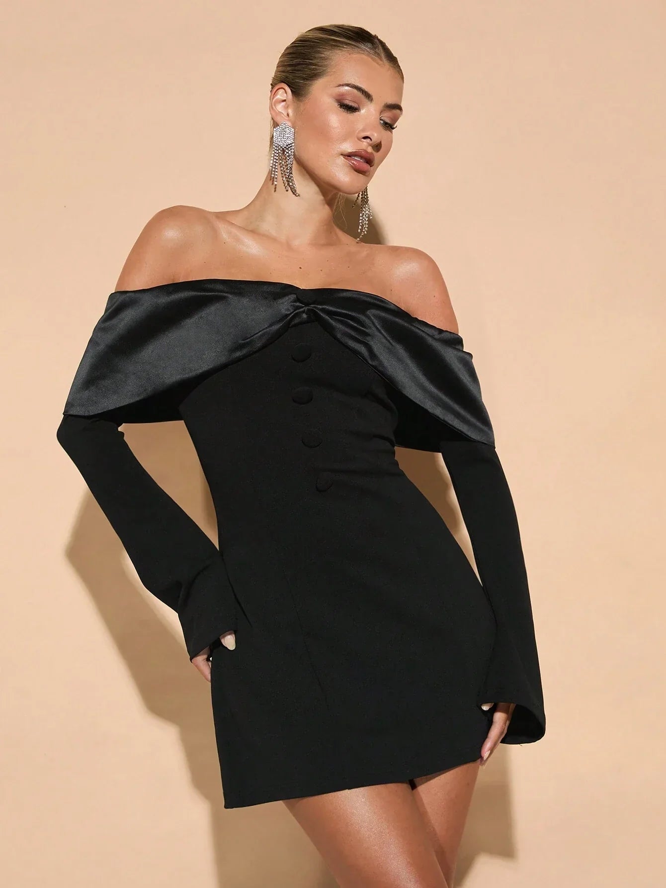 Robe Courte à Épaules Dénudées et Manches Longues pour Femme