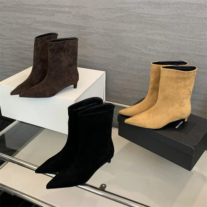 Bottes chevilles en cuir chic