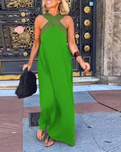 Robe moulante dos nu à col halter croisé