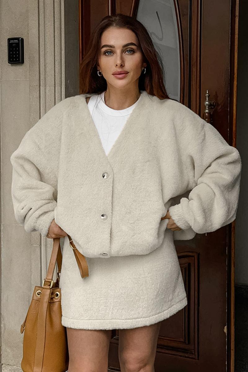 Ensemble chic manteau à manches longues et mini-jupe taille haute