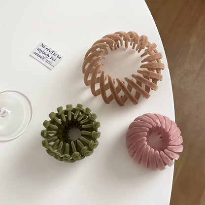 Pince à cheveux en métal élégante avec prise sûre