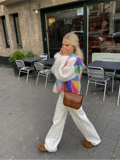 Confortable pull-over en maille structurée avec détails accentués