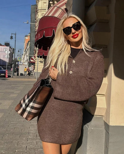 Ensemble gilet en maille confortable et mini-jupe décontractée