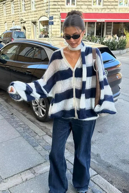 Cardigan en tricot rayé confortable à col en V