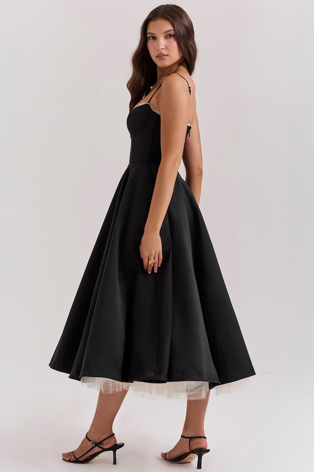 Robe Midi Élégante Evelina