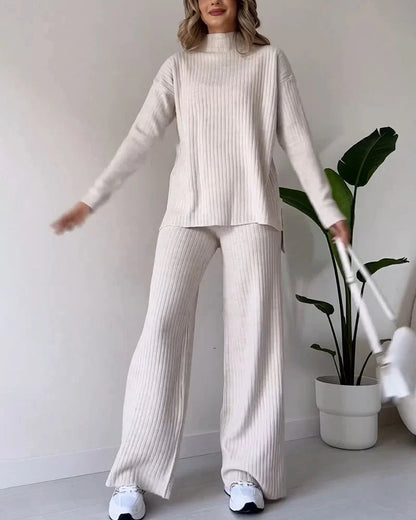 Ensemble chic deux pièces avec fente latérale élégante pour un look décontracté