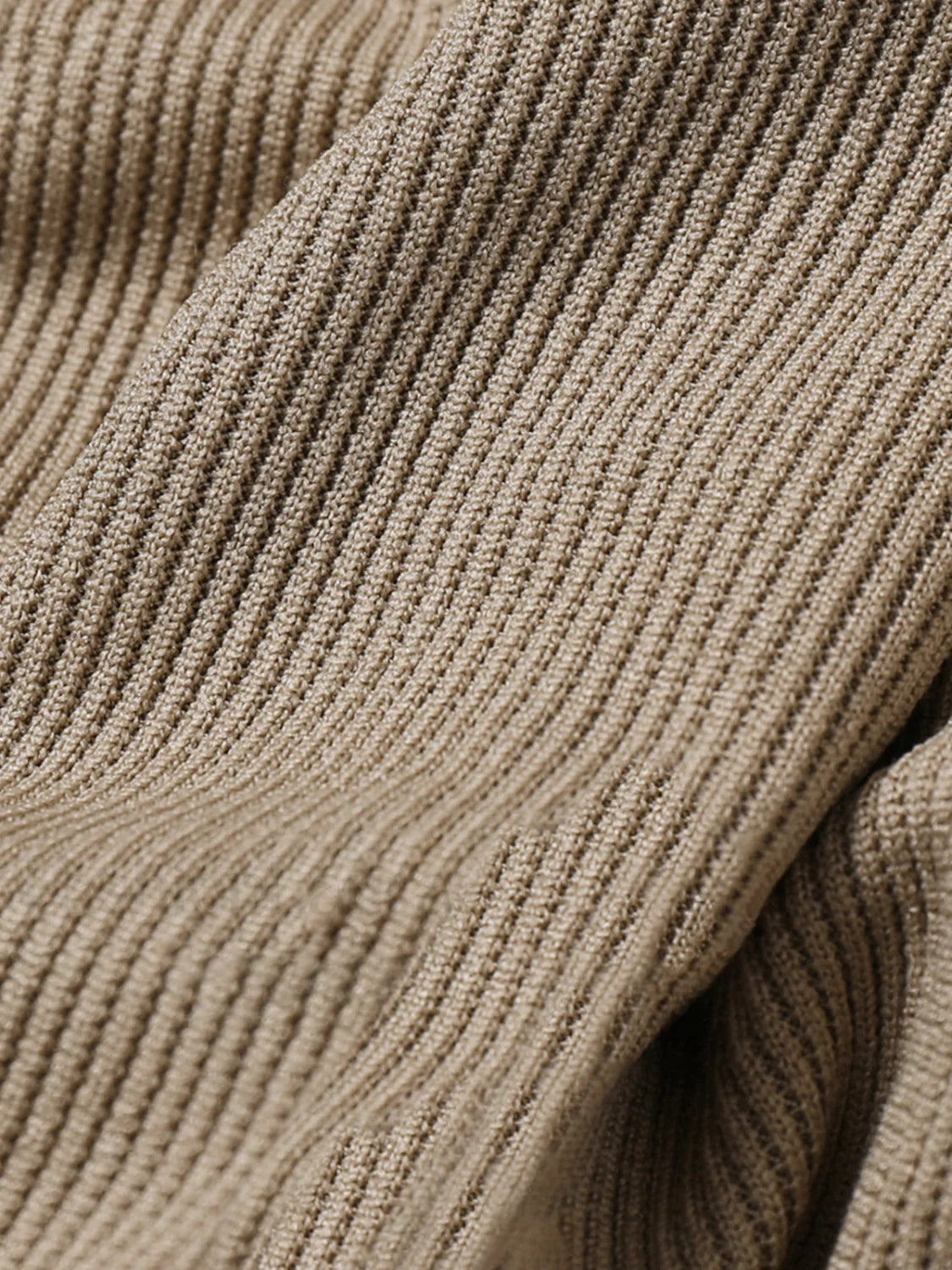 Sweat-shirt court zippé côtelé confortable