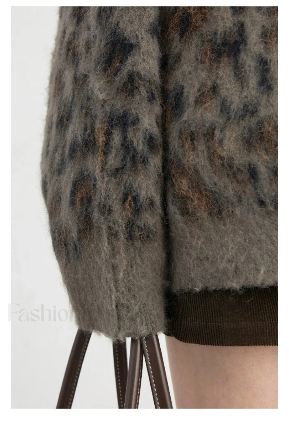 Cardigan boutonné simple à imprimé léopard confortable