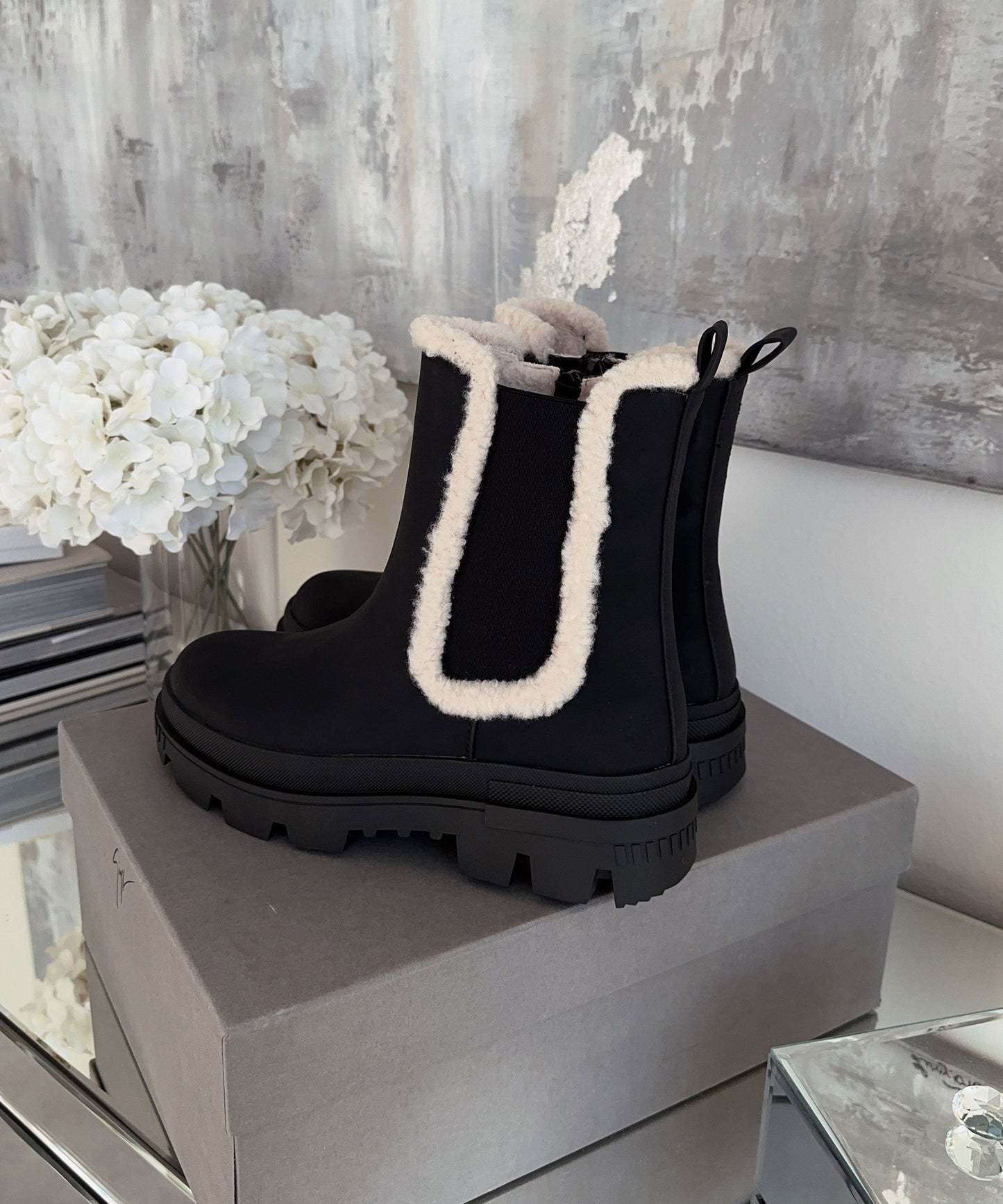Bottes cheville chic en cuir noir