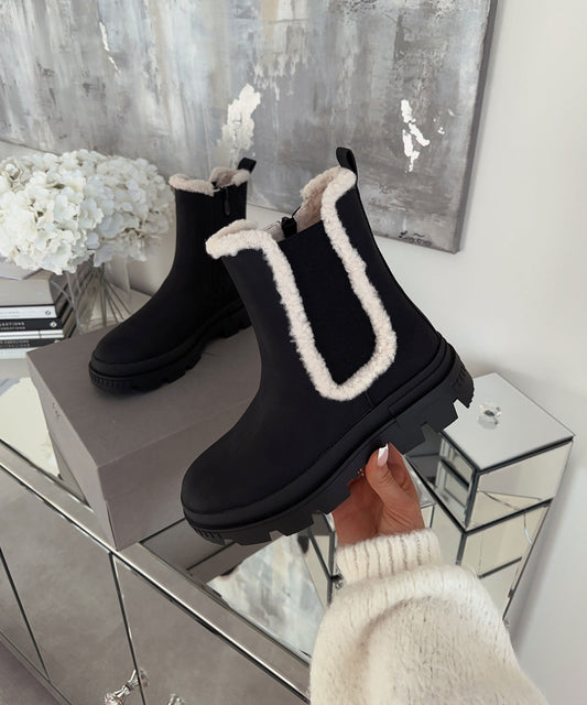 Bottes cheville chic en cuir noir