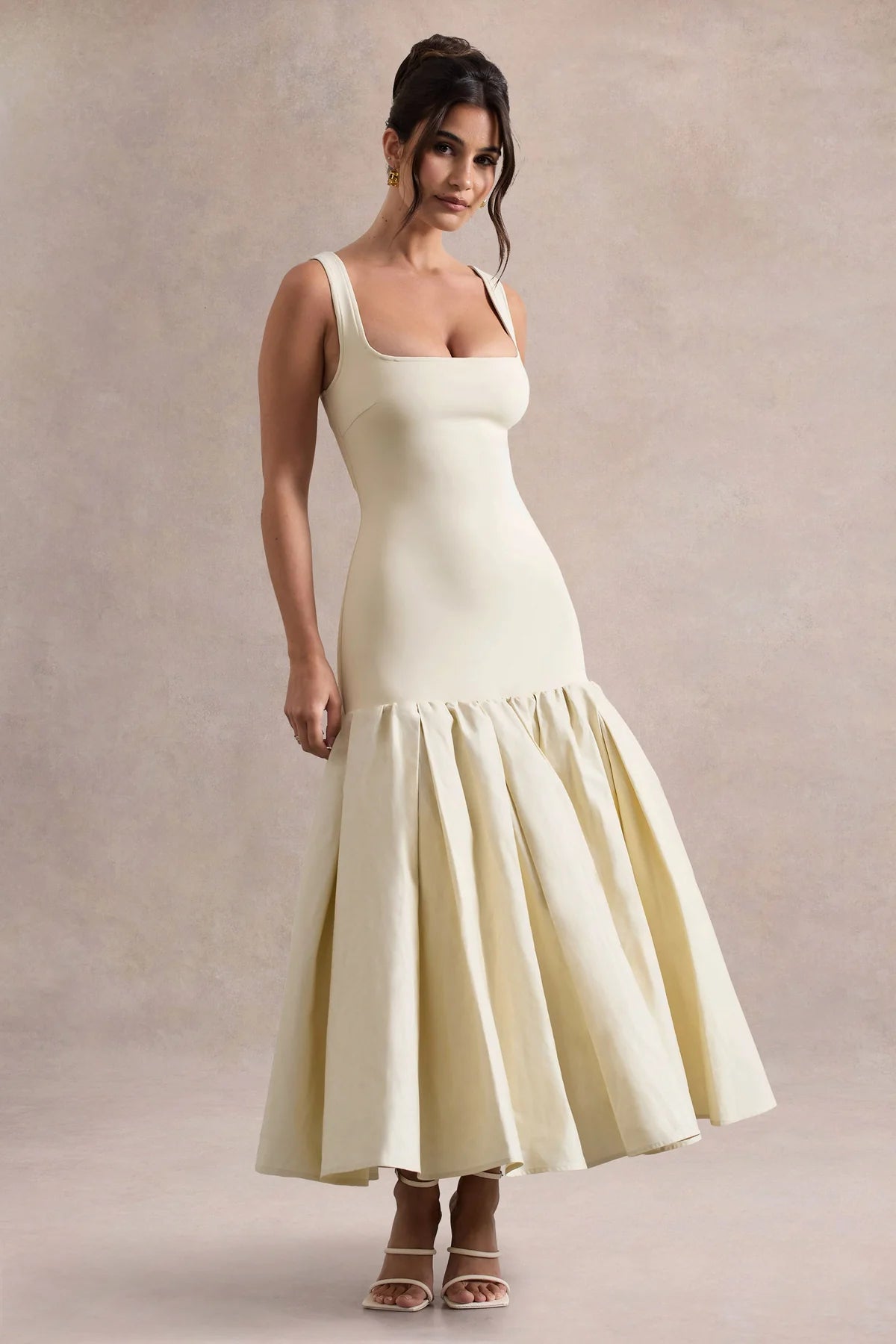 Robe midi élégante et chic pour femme