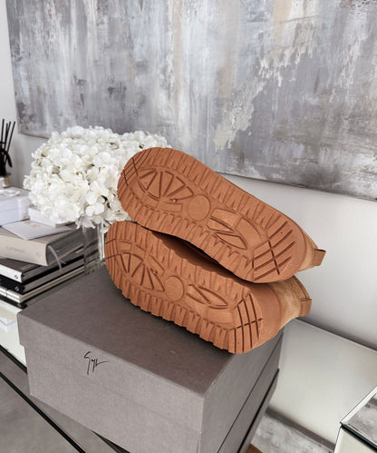 Bottes à plateforme en cuir marron pour un style quotidien élégant