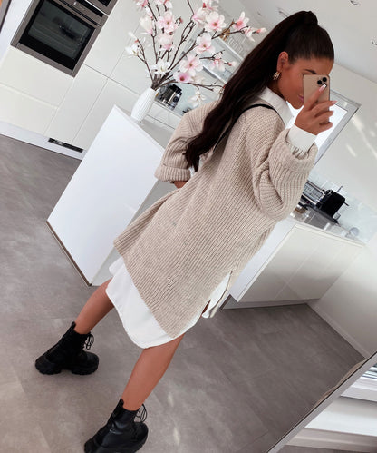 Pull tricoté surdimensionné confortable en beige doux