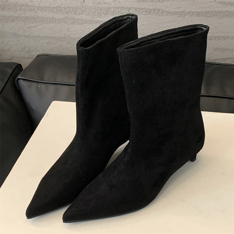 Bottes chevilles en cuir chic