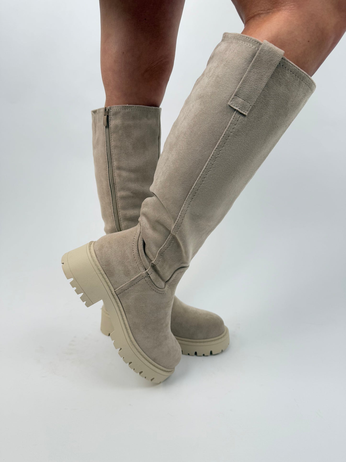 Bottes en cuir chic hauteur genou