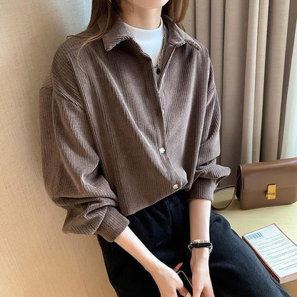 Chemise boutonnée en velours côtelé confortable pour femmes