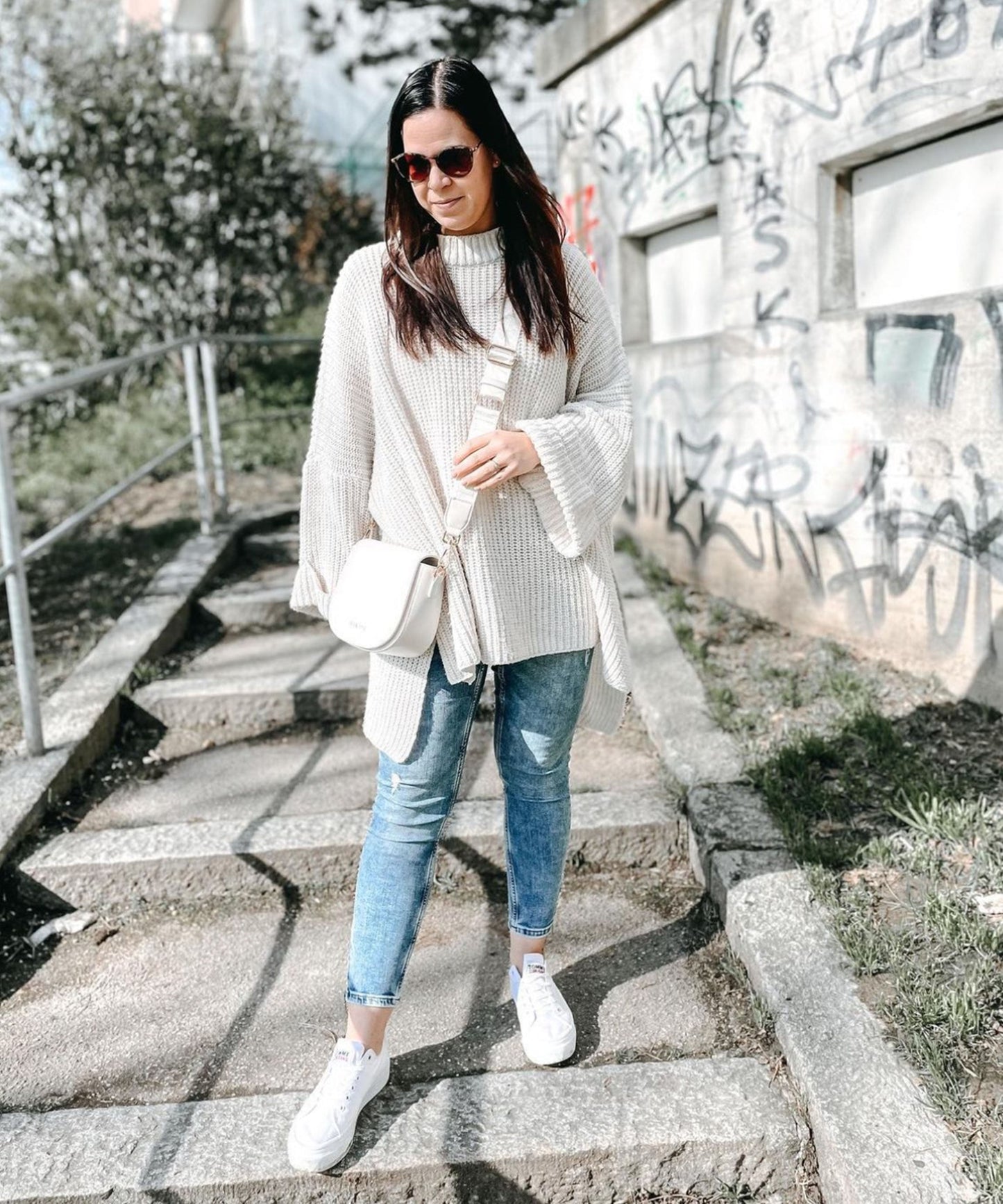 Pull tricoté surdimensionné confortable en beige doux