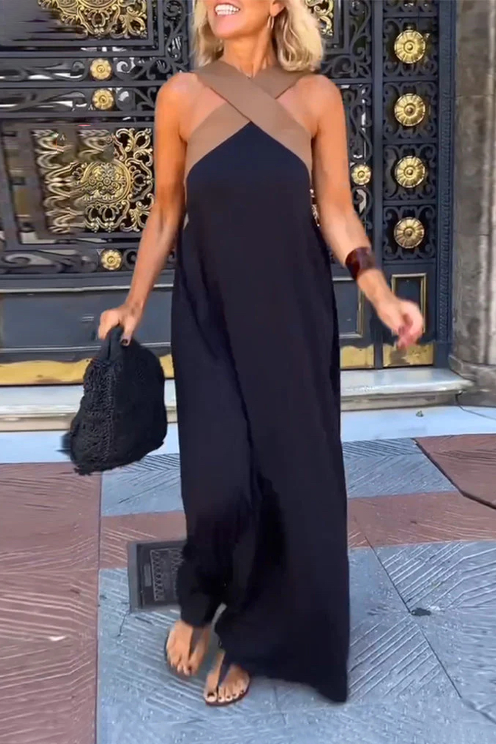 Robe moulante dos nu à col halter croisé