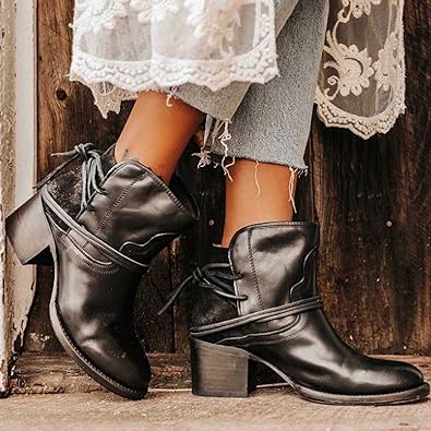 Bottes élégantes en cuir à lacets pour femmes