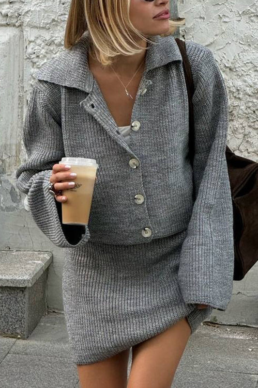 Ensemble gilet en maille confortable et mini-jupe décontractée