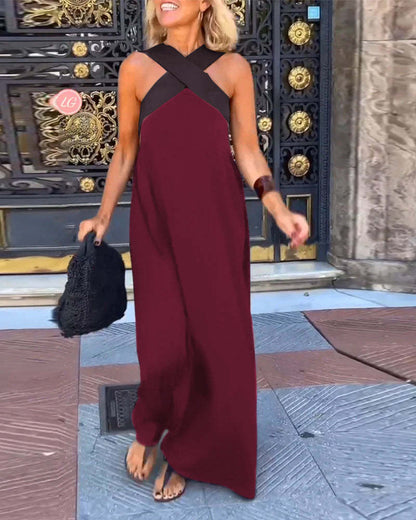 Robe moulante dos nu à col halter croisé