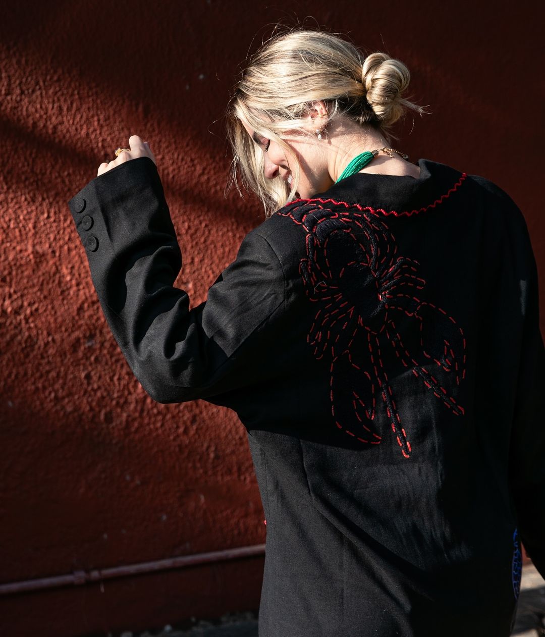 Blazer imprimé homard chic pour un style côtier