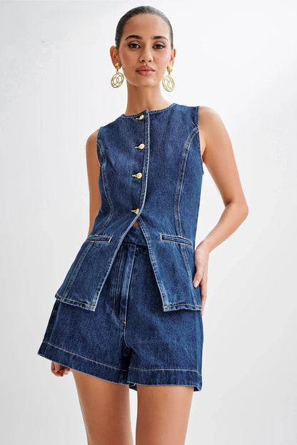 Ensemble denim deux pièces décontracté pour un style sans effort