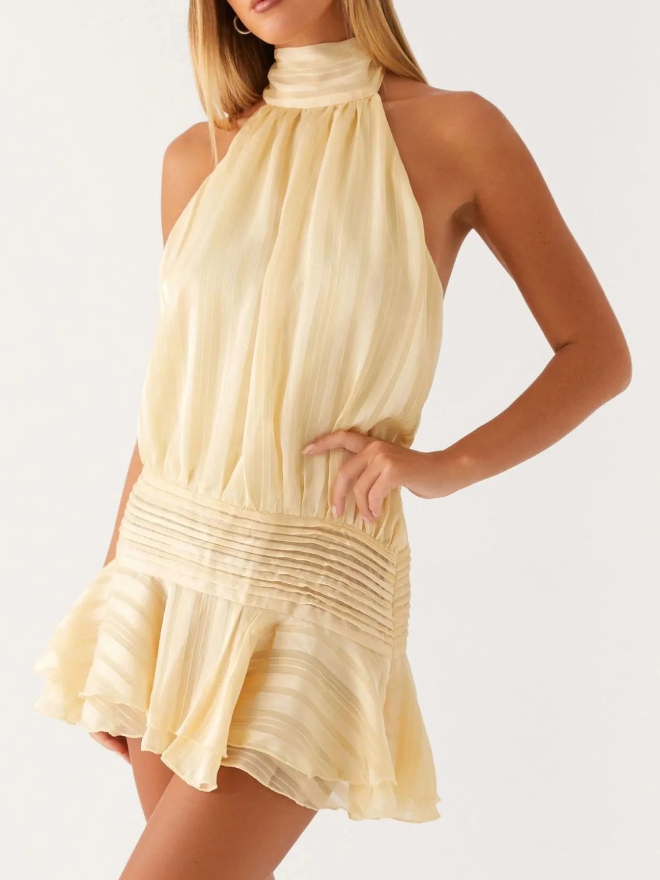 Robe midi élégante et ajustée pour le travail et les événements