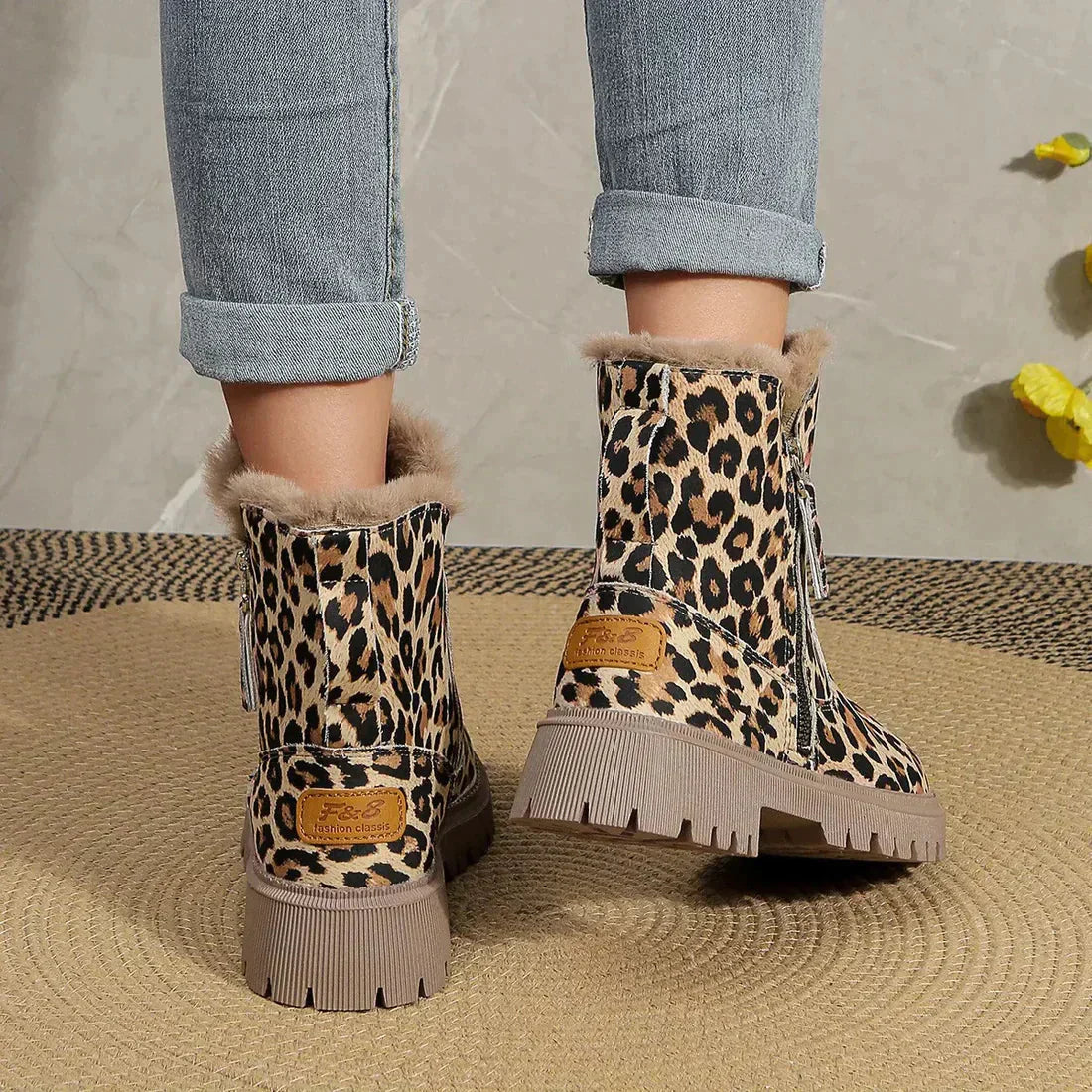 Bottes chevilles à imprimé léopard chic pour tenues tendance