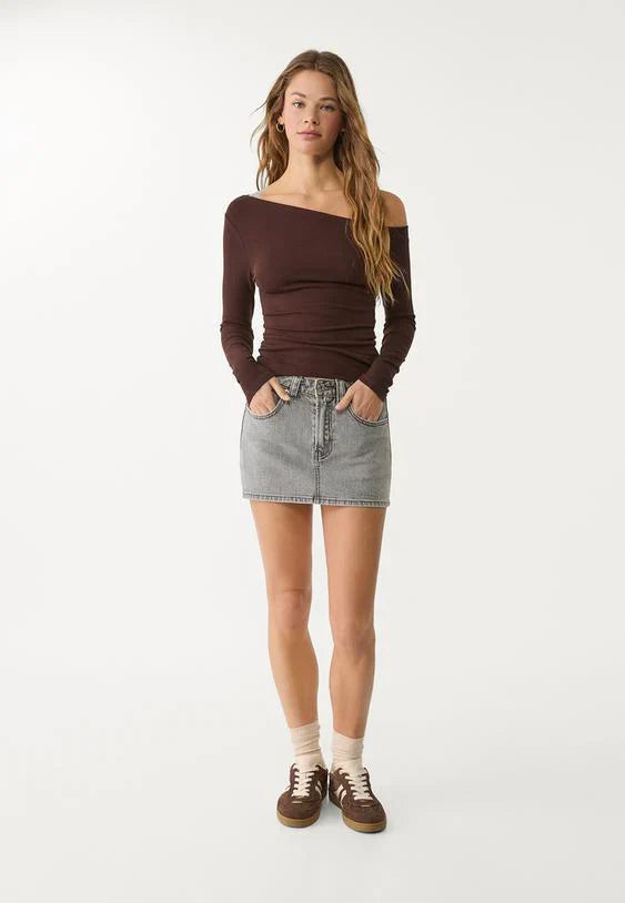 Mini-jupe-short en denim décontracté pour un look quotidien sans effort