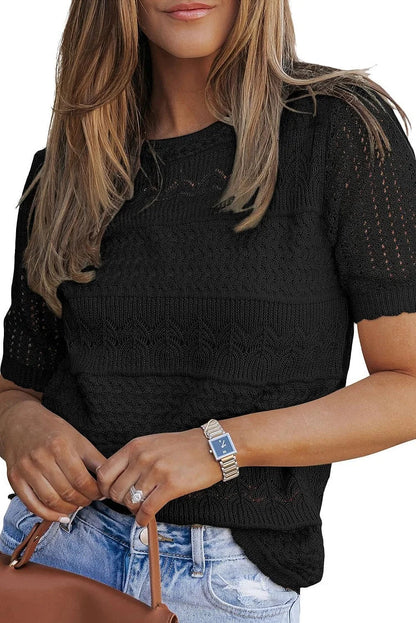 Chemise en tricot léger au crochet avec manches courtes