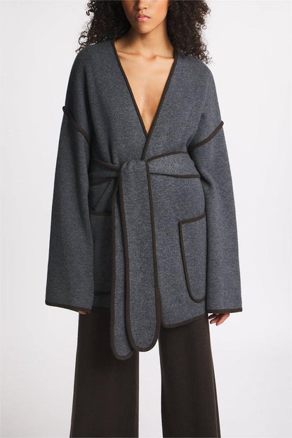 Manteau en laine douillet à épaules tombantes avec ceinture à la taille