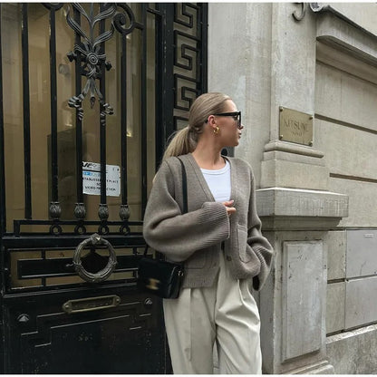 Veste en tricot classique et confortable pour femmes