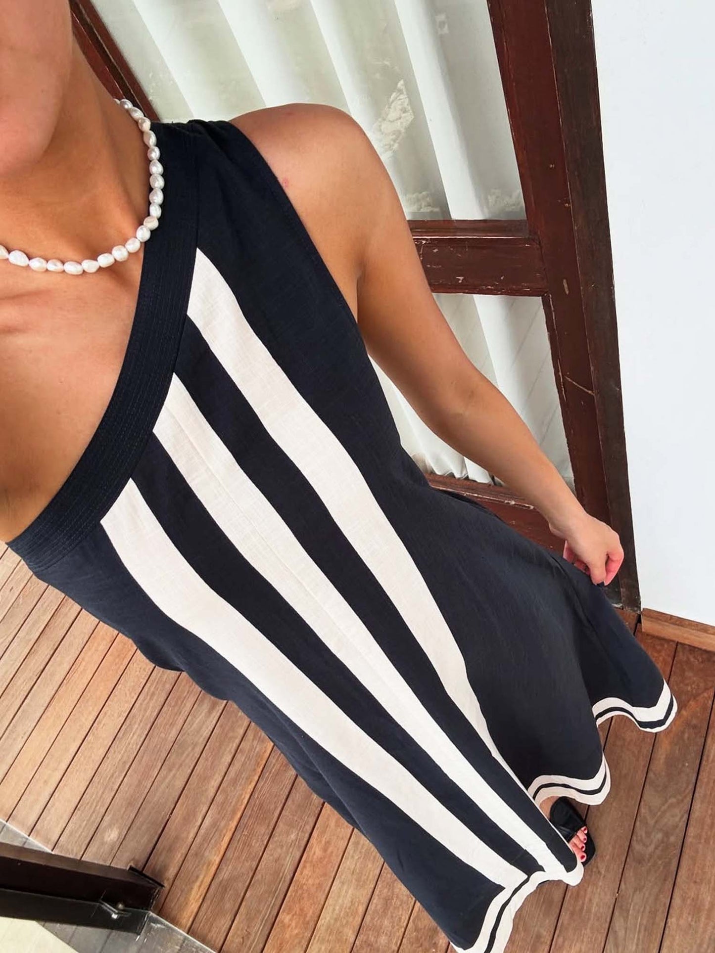 Robe midi asymétrique avec décolleté pour femme