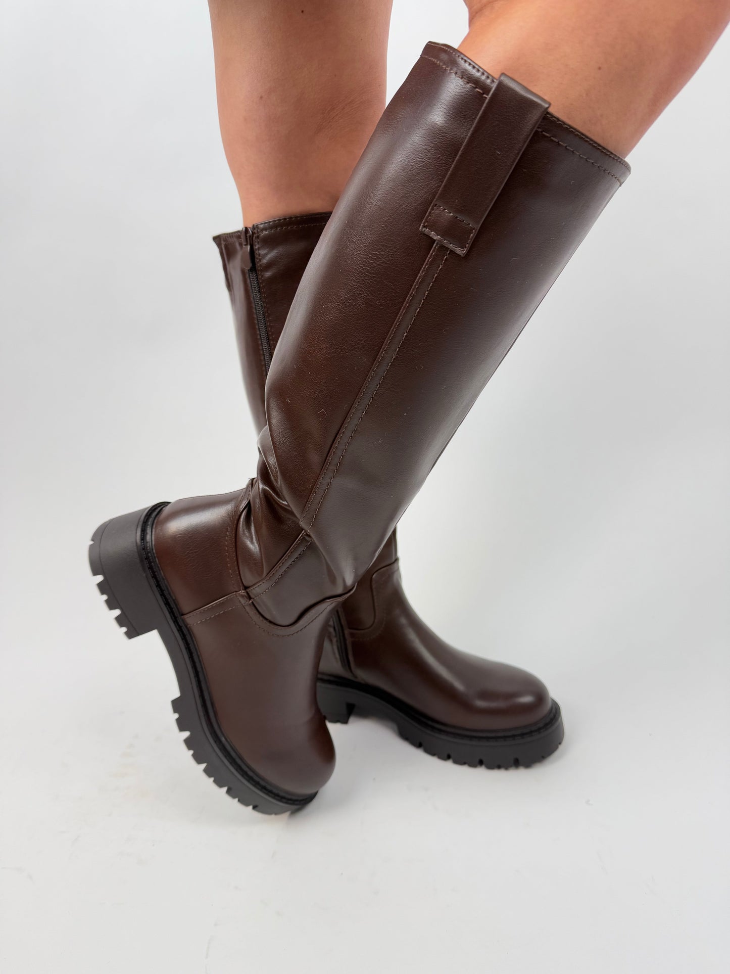 Bottes en cuir chic hauteur genou