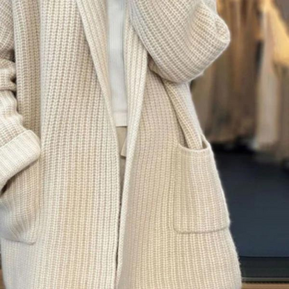 Cardigan d'Hiver en Maille Beige pour Femmes Élégant