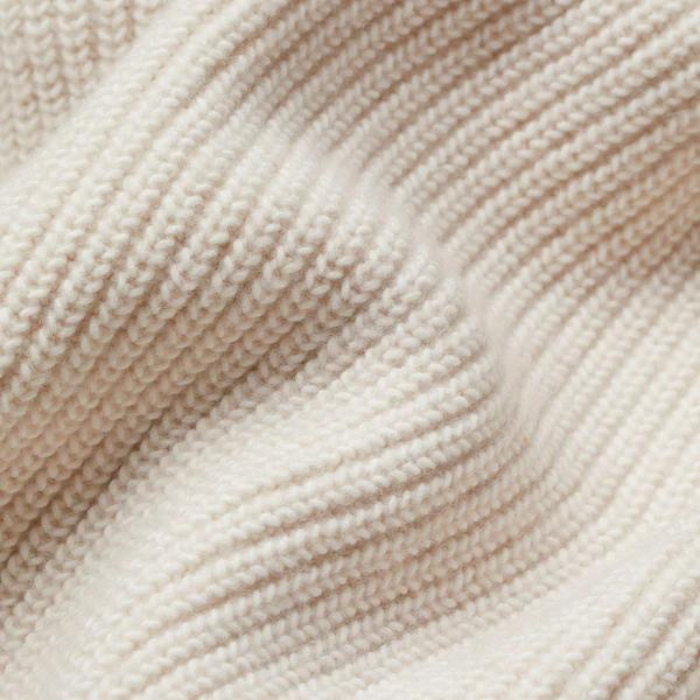 Cardigan d'Hiver en Maille Beige pour Femmes Élégant