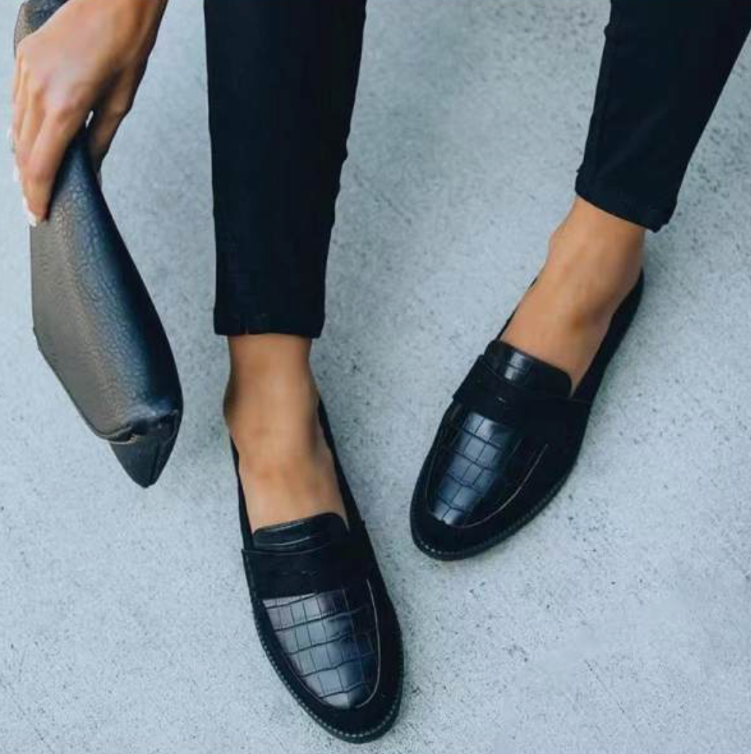 Mocassins en cuir pour femmes – Noirs, élégants et intemporels