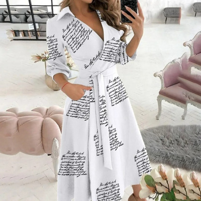 Robe blouse à revers rembourré pour femmes