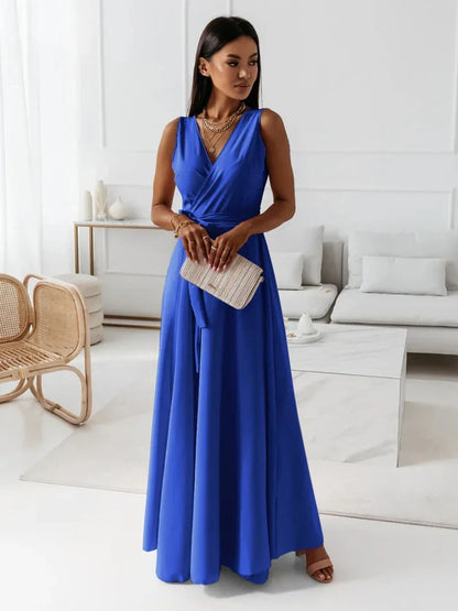 Robe Maxi Élégante à Col V avec Design Raffiné