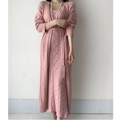 Ensemble élégant robe longue et cardigan en tricot femme