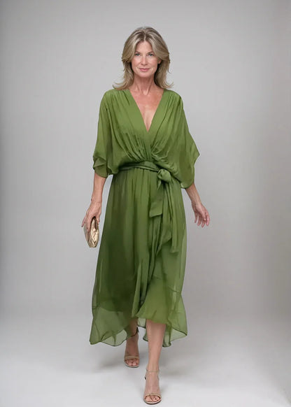 Robe d'été élégante à col en V