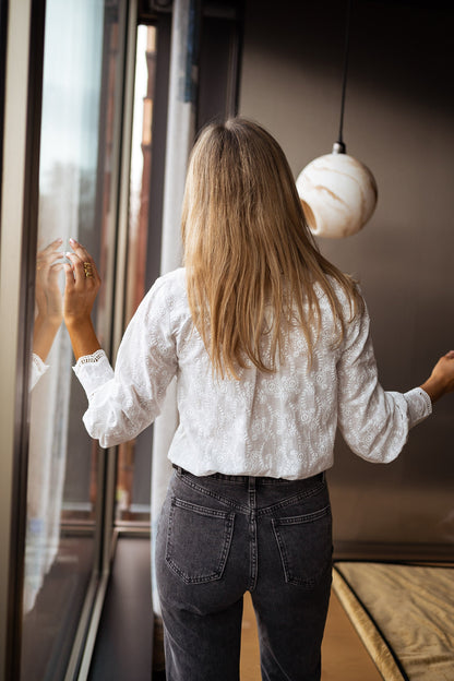 Chemise boutonnée brodée style décontracté chic