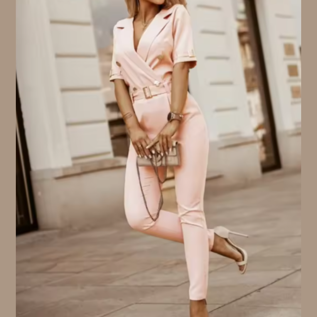 Combinaison Ceinturée à Col V Boutonnée Femme